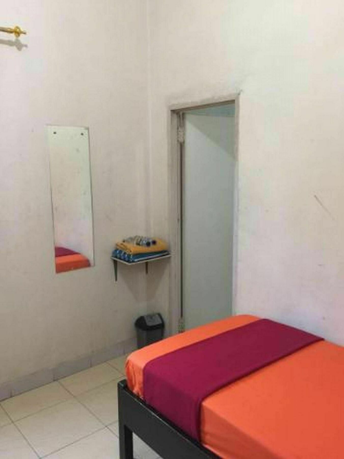 Hotel Serasi Syariah ทังเกอรัง ภายนอก รูปภาพ